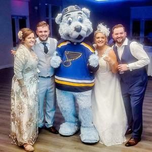 Meet your Posher, Cameron